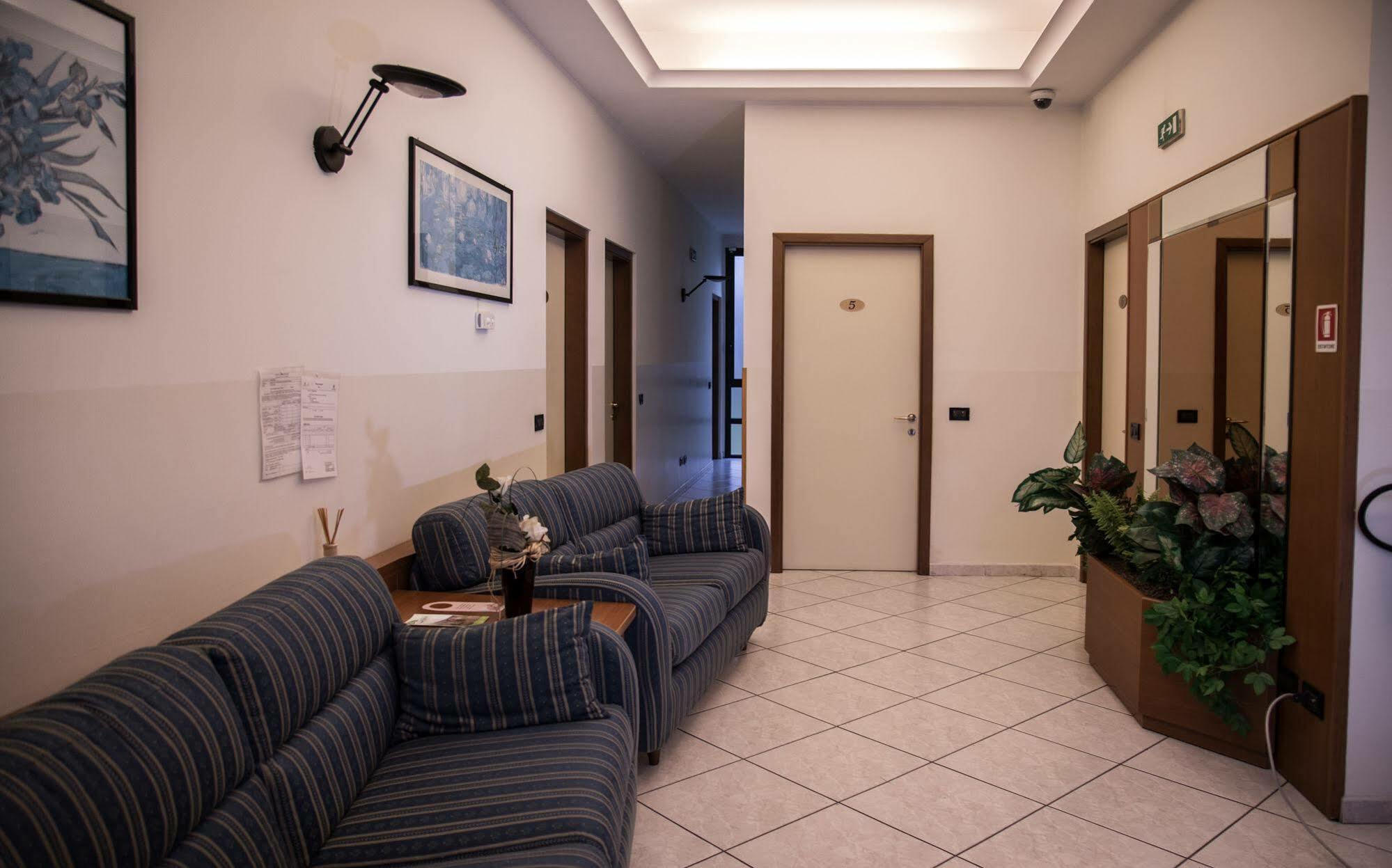 Groane Hotel Residence Cesano Maderno Exterior photo